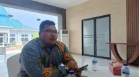 Kabag (Kepala Bagian) Otonomi Khusus Pemprov Papua Tengah, Edward Renmaur
