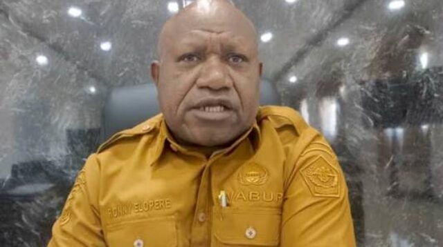 Wakil Bupati Jayawijaya, Ronny Elopere