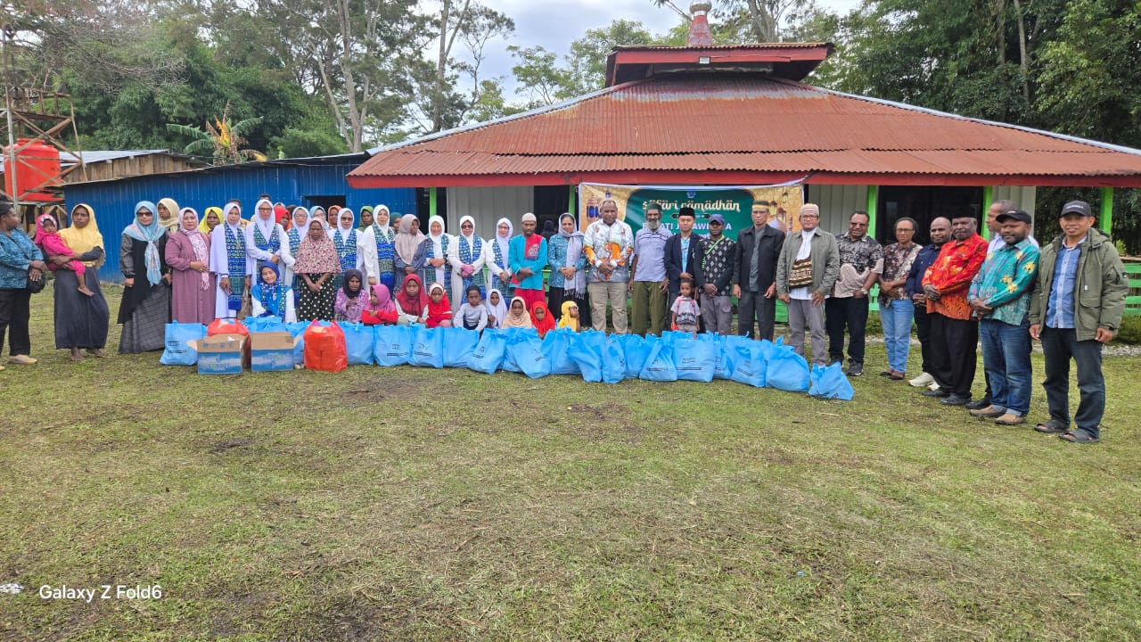 Bupati Jayawijaya melakukan safari ramadan di Masjid Al-Muhtadin Yagara, Rabu (18/3/2026). - Wagadei/Yas Wenda.
