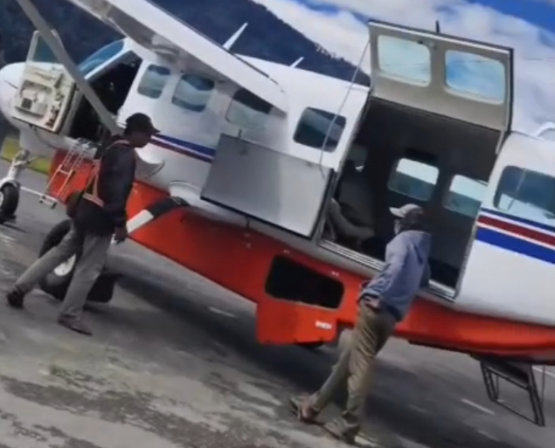 TPNPB-OPM mencurigai oknum aparat militer Indonesia melakukan pungli di bandara perintis Intan Jaya. - Ist