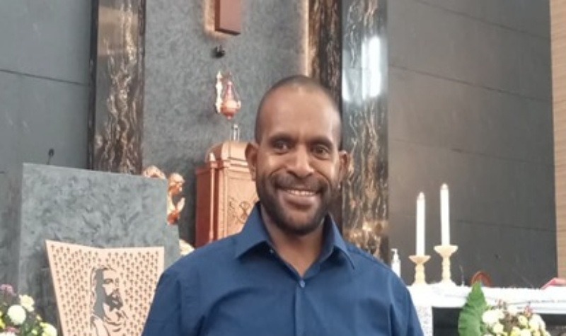 Akademisi dan Ketua Yayasan Noken Papua, Yanuarius Tatogo mendesak pemerintah untuk menghadirkan pasar murah di Tanah Papua, terutama di daerah terpencil seperti Kabupaten Deiyai. - Ist