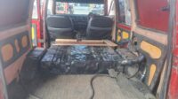 Tangki modifikasi dan mulut selang di mobil mengantre BBM di Wamena, Jayawijaya, Papua Pegunungan. - Wagadei/Yas Wenda.