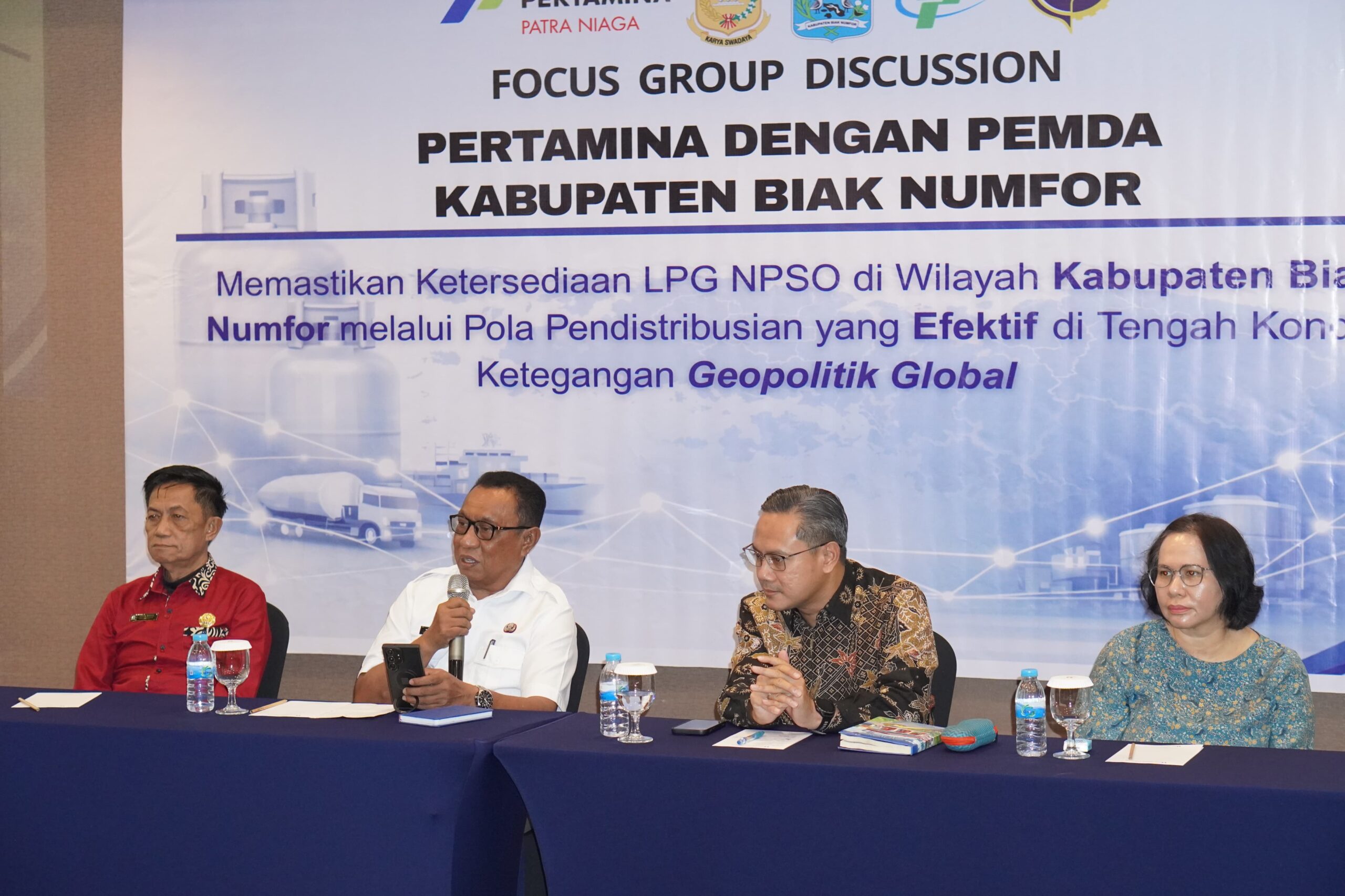Pertamina Patra Niaga Regional Papua Maluku memperkuat sinergi lintas sektoral guna meningkatkan jaminan ketersediaan LPG bagi masyarakat Biak Numfor melalui Focus Group Discussion (FGD) bersama Pemerintah Kabupaten Biak Numfor dan DPRK Kabupaten Biak Numfor di Swiss-Belhotel Cendrawasih Biak, Rabu (6/5/2026). - IST